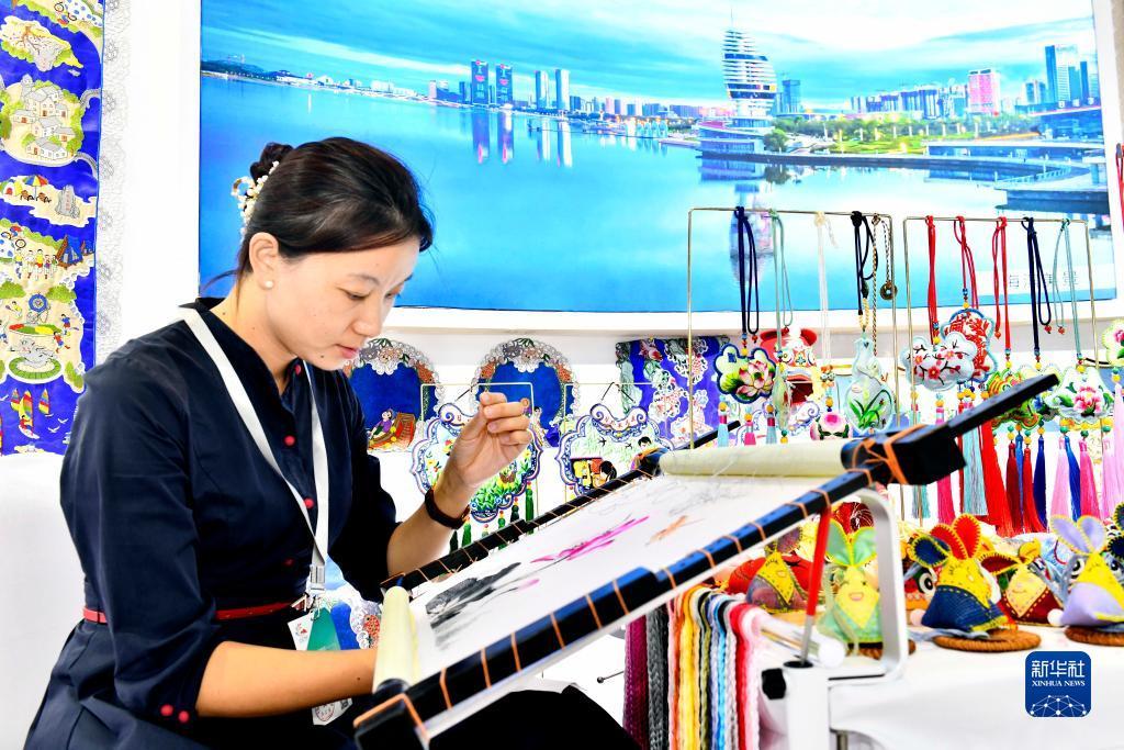 送彩金58满100提现